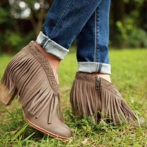 Seychelles Anthropologie World Tour - Taupe Suede Fringe Bootie